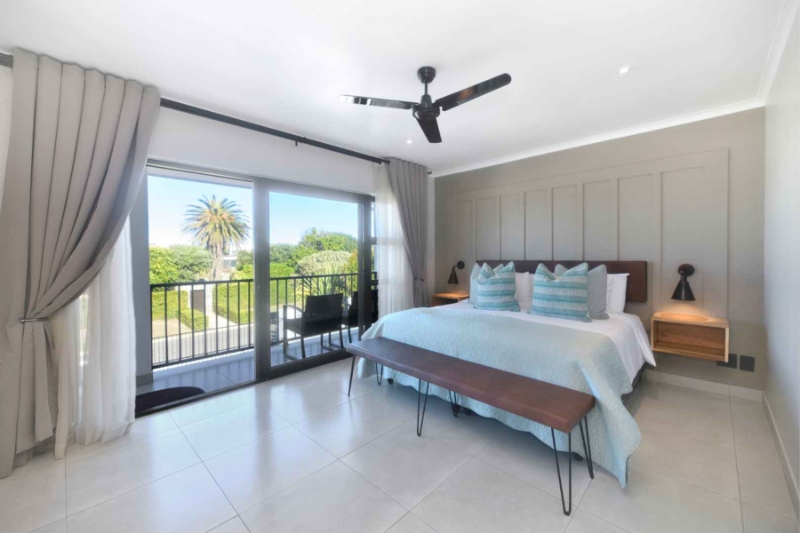 9 Bedroom Property for Sale in Westcliff Western Cape